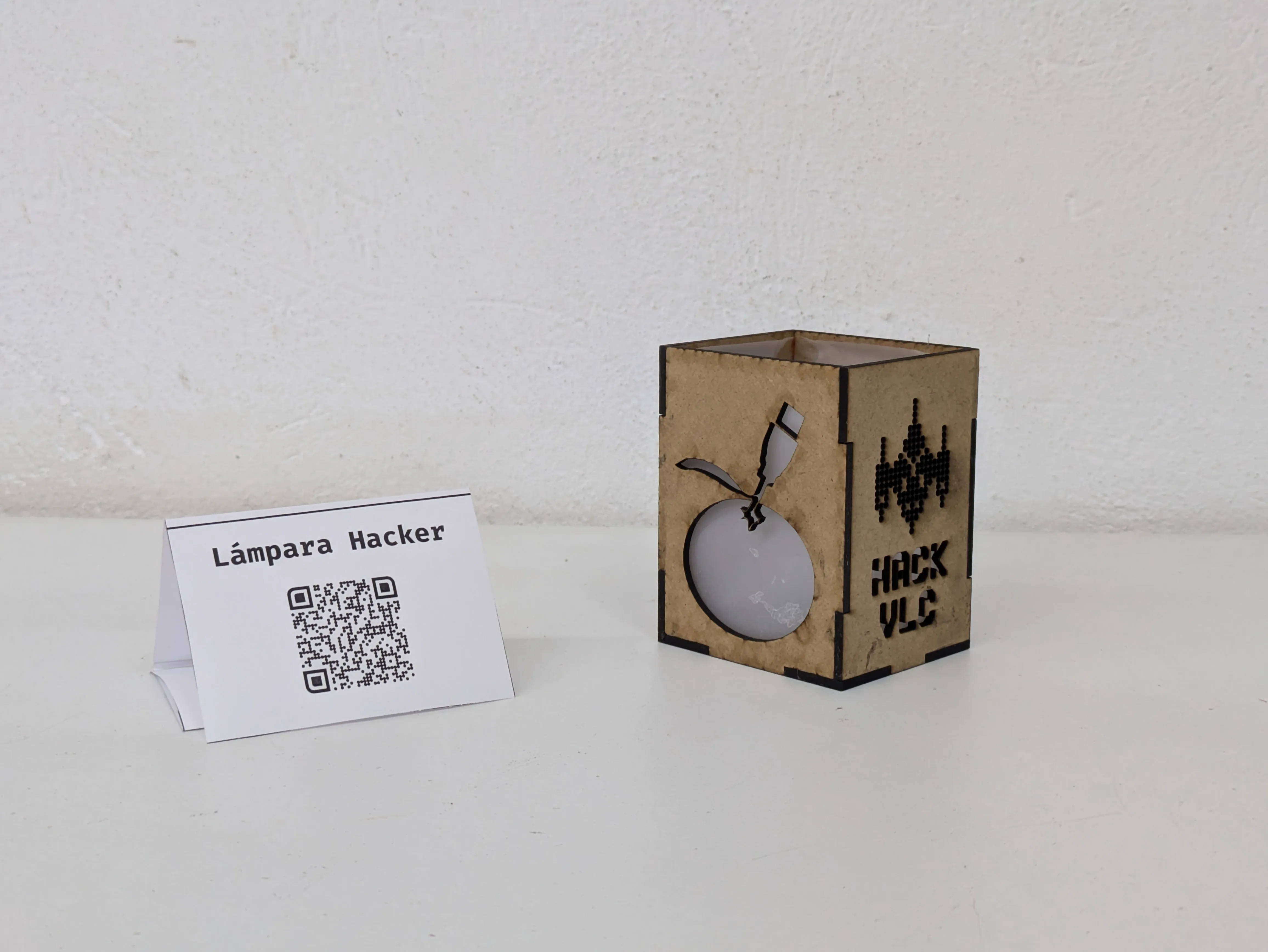 Lámpara Hacker
