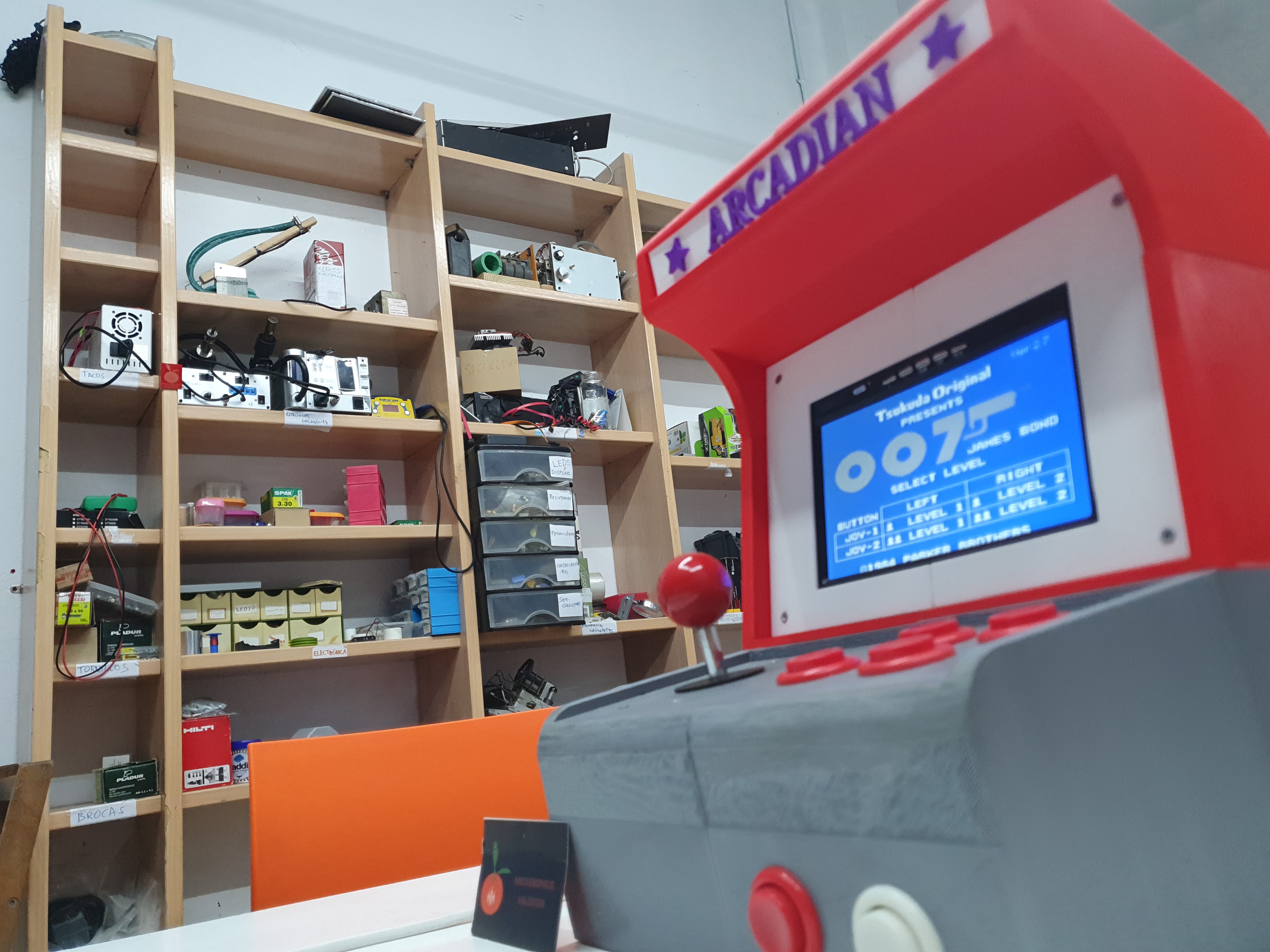 Cómo apuntarse como soci@ al hackerspace